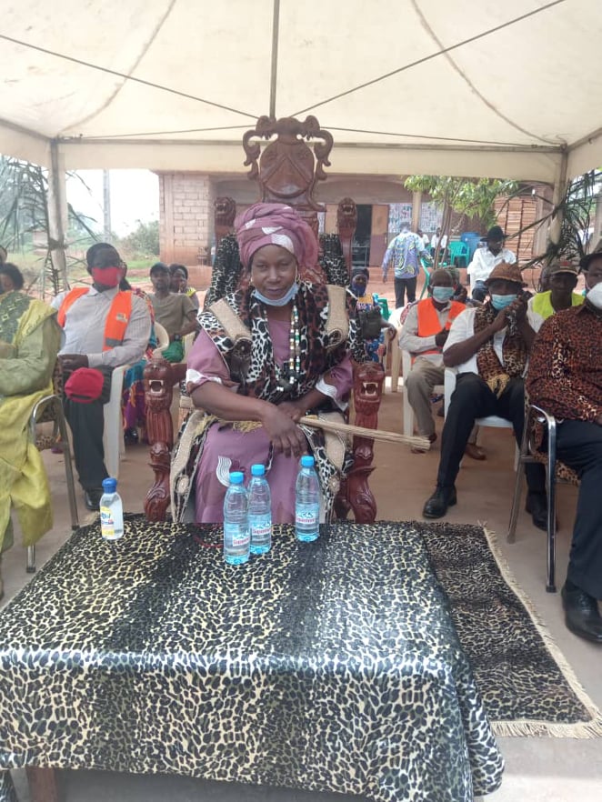 Marie Louise Zoa femme chef traditionnel au Cameroun