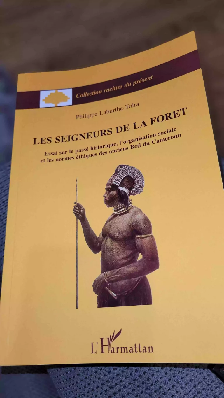 Ekang Les seigneurs de la forêt - Philippe Laburthe-Tolra