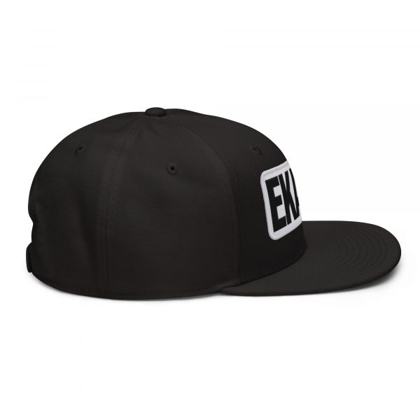 Snapback Hat EKANG logo blanc-noir